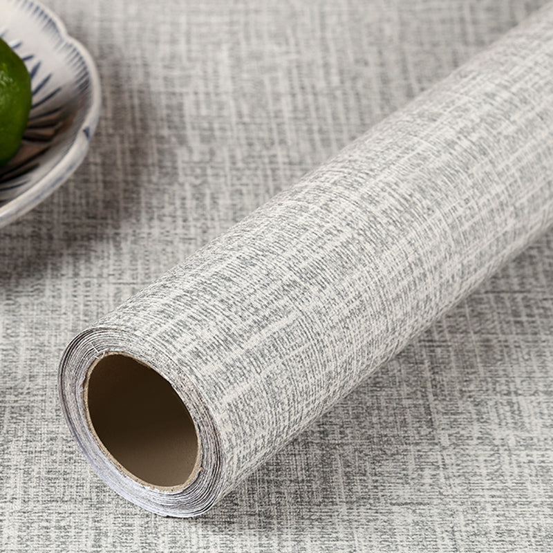 Peel off Plain Wallpaper Roll Scandinavian Style Non-Woven Wall Covering, 32.3 sq ft Light Gray Wallpaper Roll Clearhalo 'Modern wall decor' 'Modern' 'Wallpaper' Wall Decor' 2412502