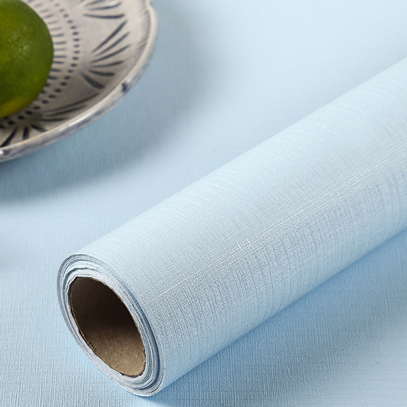 Peel off Plain Wallpaper Roll Scandinavian Style Non-Woven Wall Covering, 32.3 sq ft Light Blue Wallpaper Roll Clearhalo 'Modern wall decor' 'Modern' 'Wallpaper' Wall Decor' 2412515