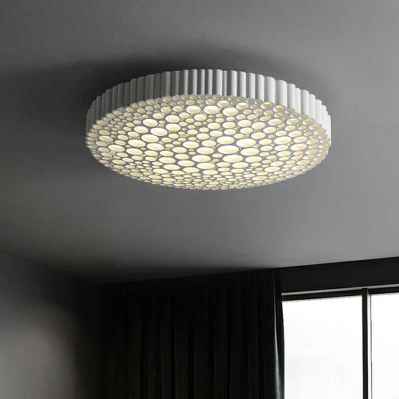 Metal Circles Flushmount Lighting Creative Simple LED Ceiling Light Fixture for Bedroom Cream Clearhalo 'Ceiling Lights' 'Close To Ceiling Lights' 'Close to ceiling' 'Flush mount' Lighting' 2423225