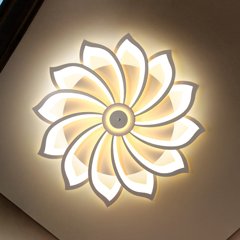 Simplicity Sunflower Ceiling Light Fixture Metal Living Room LED Flush Mount Fixture in White Clearhalo 'Ceiling Lights' 'Close To Ceiling Lights' 'Close to ceiling' 'Flush mount' Lighting' 2423311