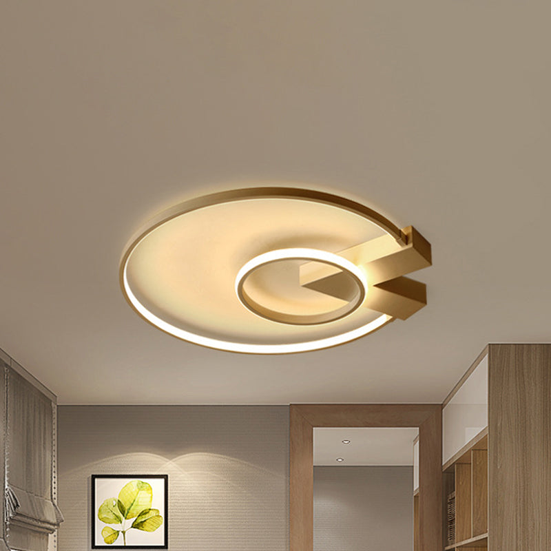White/Gold Circular Flushmount Modern Single Light Acrylic Ceiling Lighting Fixture in Warm/White/Natural Light Clearhalo 'Ceiling Lights' 'Close To Ceiling Lights' 'Close to ceiling' 'Flush mount' Lighting' 243396