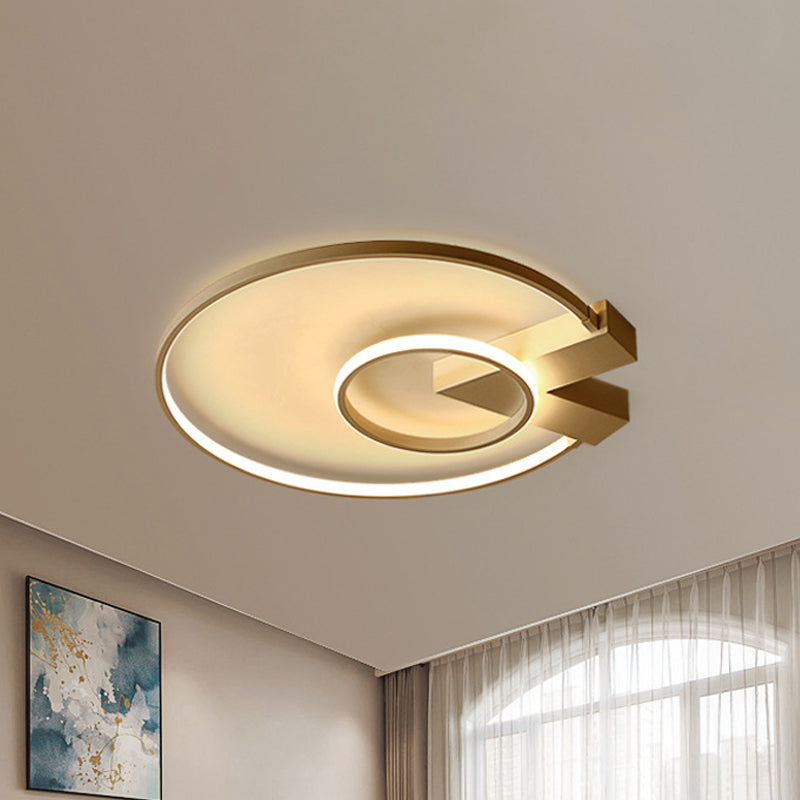 White/Gold Circular Flushmount Modern Single Light Acrylic Ceiling Lighting Fixture in Warm/White/Natural Light Clearhalo 'Ceiling Lights' 'Close To Ceiling Lights' 'Close to ceiling' 'Flush mount' Lighting' 243397