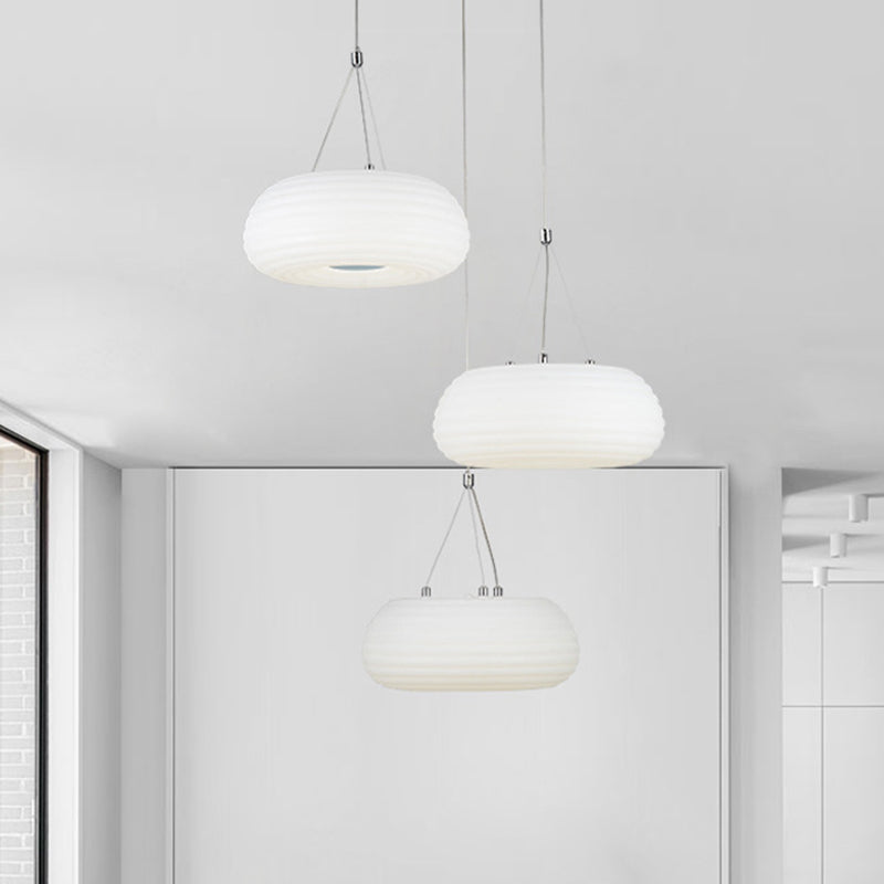 White Doughnut Pendant Lamp Modern LED Metal Hanging Ceiling Light Fixture for Dining Room Clearhalo 'Ceiling Lights' 'Modern Pendants' 'Modern' 'Pendant Lights' 'Pendants' Lighting' 246200