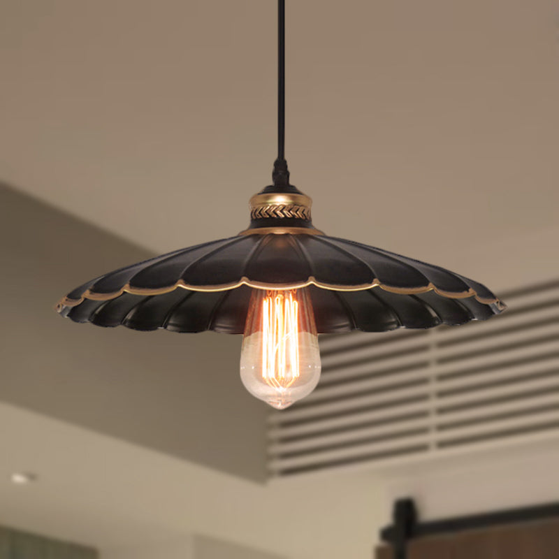 1 Light Scalloped Hanging Light Vintage Industrial Black Metal Pendant Ceiling Light for Restaurant, 10