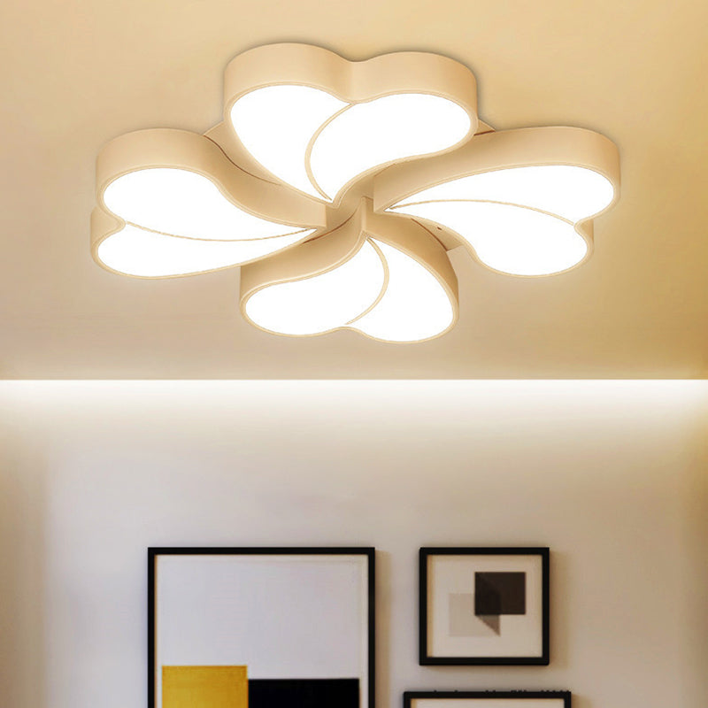 White Floral Flushmount Ceiling Lamp Modern Style Metal LED Flush Mount Lighting for Bedroom Clearhalo 'Ceiling Lights' 'Close To Ceiling Lights' 'Lighting' 2609905