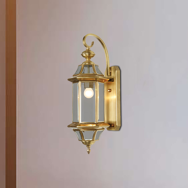 Traditionalism Lantern Wall Mount Light Single Bulb Metal Wall Lighting Fixture in Gold Gold Clearhalo 'Wall Lamps & Sconces' 'Wall Lights' Lighting' 273283