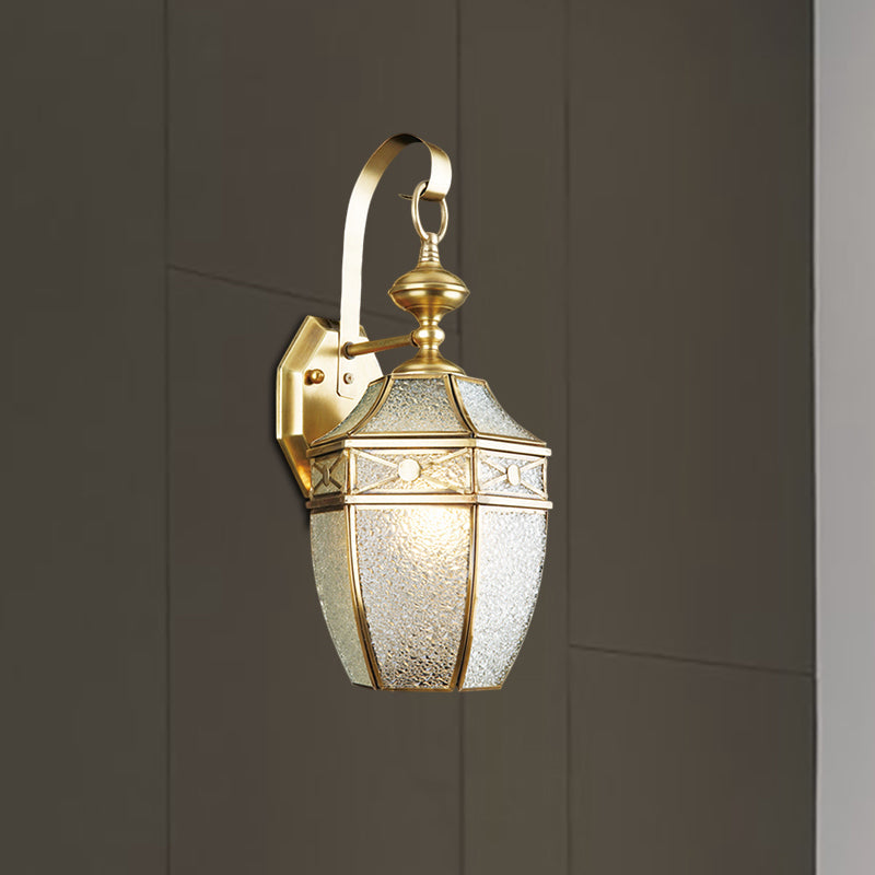 Traditional Lantern Sconce Light 1-Bulb Metal Wall Lighting Fixture in Brass for Outdoor Brass Clearhalo 'Wall Lamps & Sconces' 'Wall Lights' Lighting' 273382