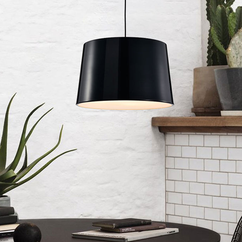 Contemporary 1 Bulb Hanging Lighting Black/White Drum Ceiling Pendant Light with Metal Shade Black Clearhalo 'Ceiling Lights' 'Modern Pendants' 'Modern' 'Pendant Lights' 'Pendants' Lighting' 313931