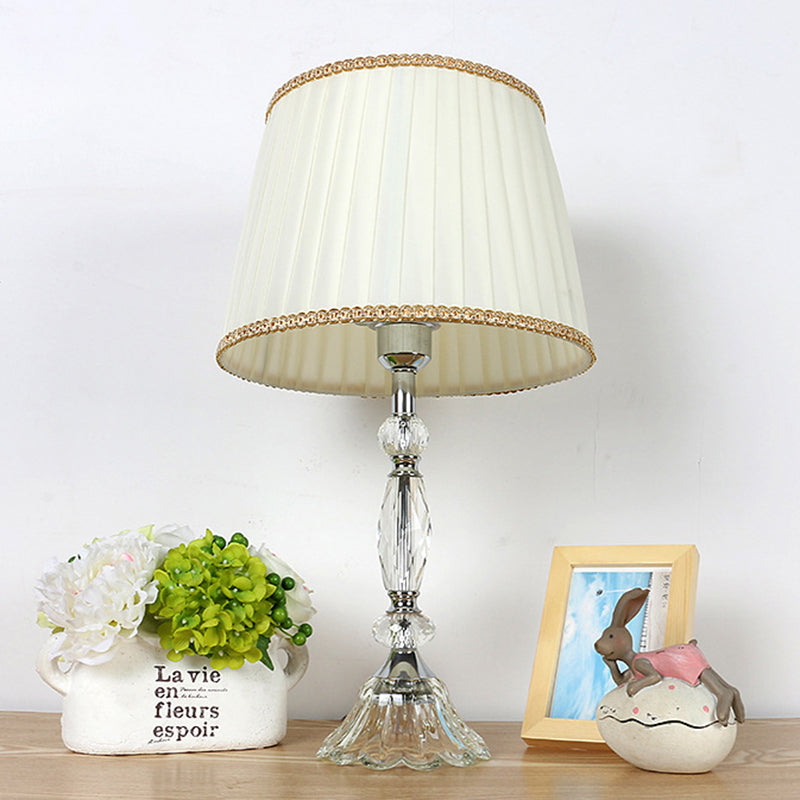 1 Light Pleated Shade Table Lamp Traditional White Fabric Night Light with Crystal Base Clearhalo 'Lamps' 'Table Lamps' Lighting' 325197