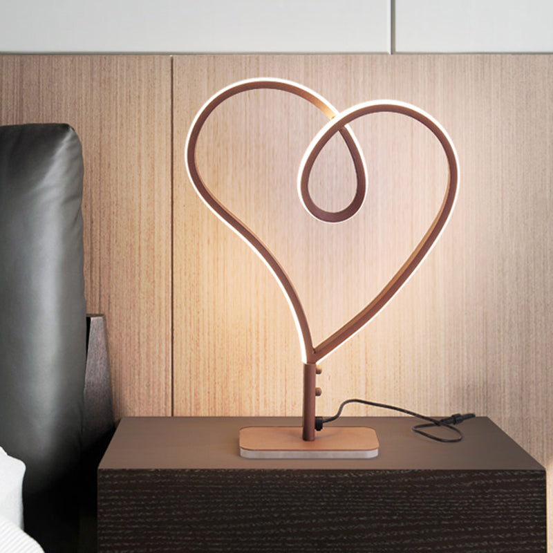 Heart Acrylic Task Lighting Contemporary LED Coffee Small Desk Lamp in Warm/White Light Clearhalo 'Lamps' 'Table Lamps' Lighting' 369740