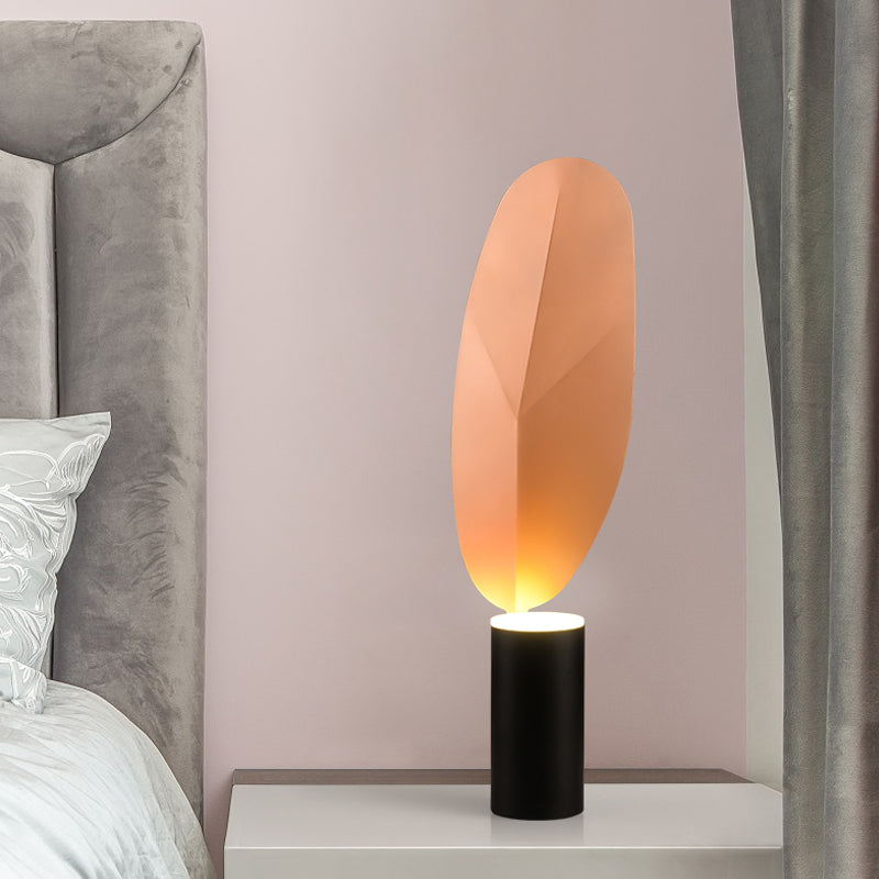 LED Leaf Task Lighting Modernist Metal Night Table Lamp in Pink/Gold for Living Room Pink Clearhalo 'Lamps' 'Table Lamps' Lighting' 384219