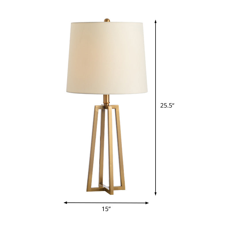 Drum Fabric Table Light Modern 1 Head White Desk Lamp with Trapezoid Gold Metal Base Clearhalo 'Lamps' 'Table Lamps' Lighting' 400026