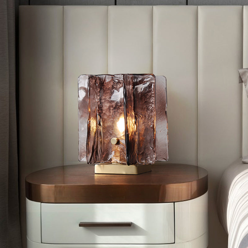 Modernist Shaded Task Lighting Brown Glass 1 Head Nightstand Lamp in Brass with Metal Base Clearhalo 'Lamps' 'Table Lamps' Lighting' 400933