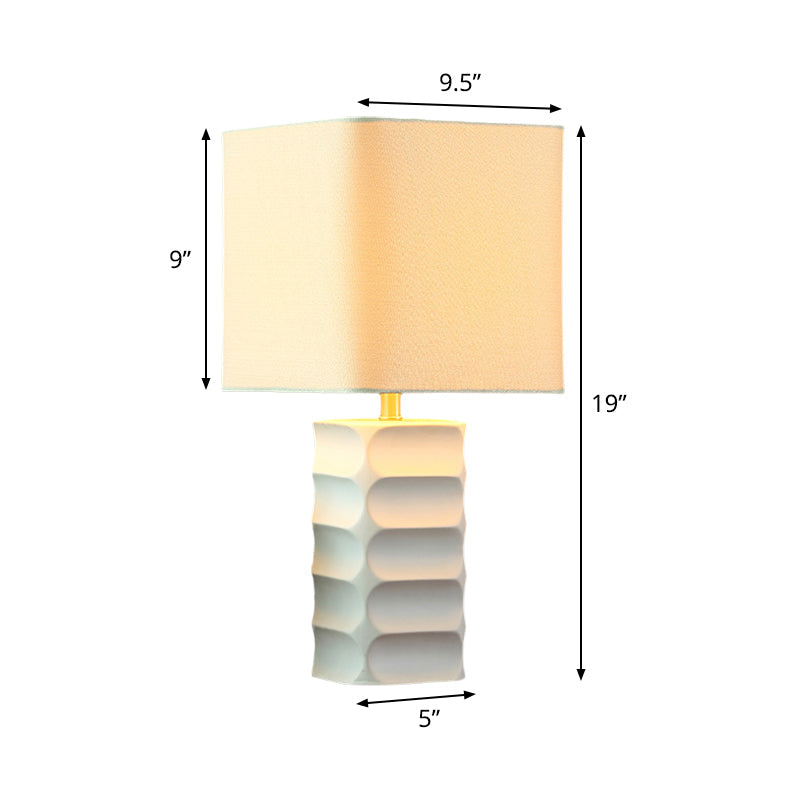 Square Fabric Task Lighting Modernist 1 Head White Small Desk Lamp for Living Room Clearhalo 'Lamps' 'Table Lamps' Lighting' 518952