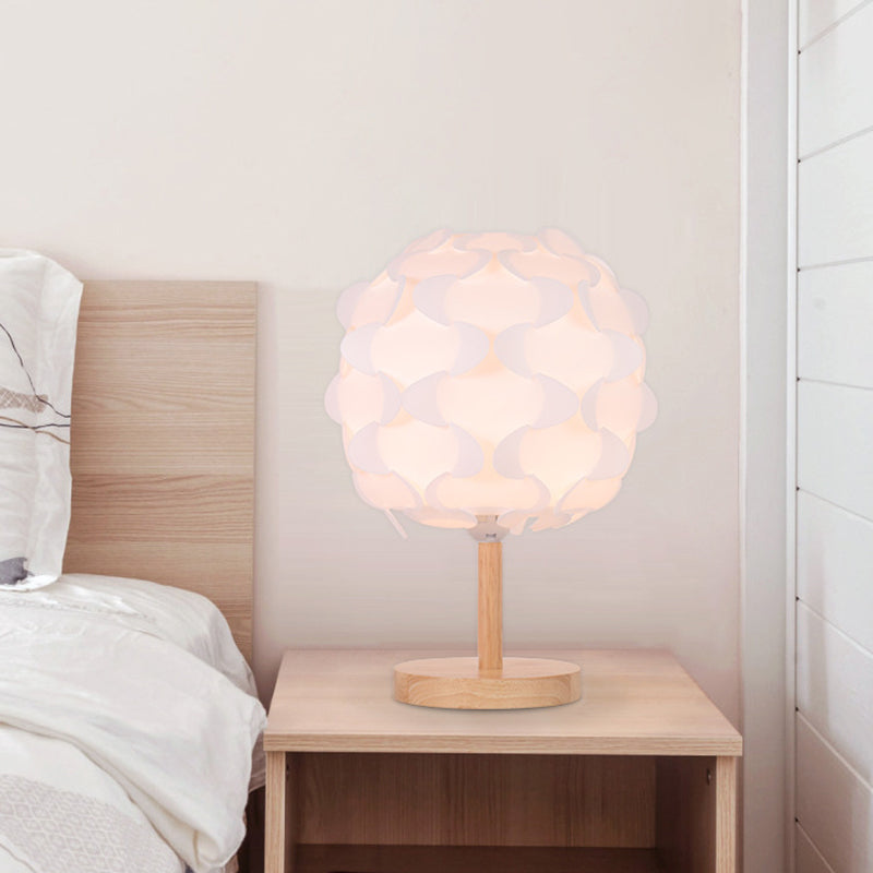 Circle Wood Night Table Light Modernism LED Beige Desk Lamp with Blossom Acrylic Shade for Bedside Wood Clearhalo 'Lamps' 'Table Lamps' Lighting' 612557