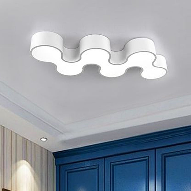 Wavy Design Acrylic Flush Mount Lamp Contemporary Warm/White Lighting LED Bedroom Ceiling Light Fixture in White Clearhalo 'Ceiling Lights' 'Close To Ceiling Lights' 'Close to ceiling' 'Flush mount' Lighting' 678725