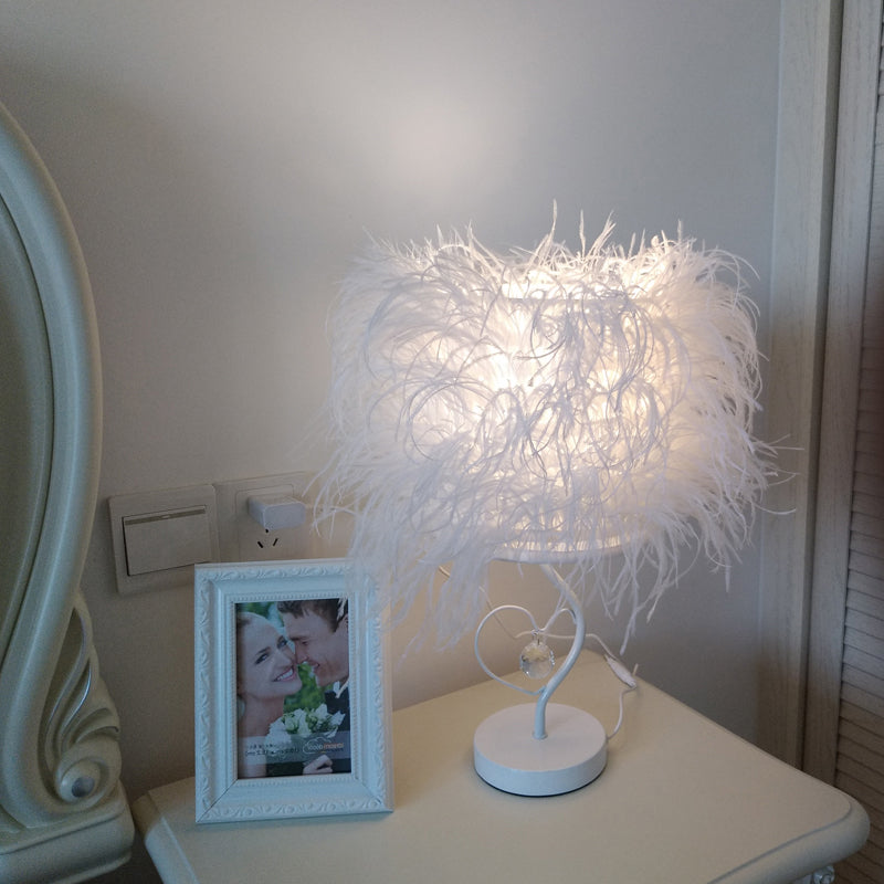 White Feather Night Table Lighting Modern 1-Bulb Fabric Desk Lamp for Bedside with Crystal Drop Clearhalo 'Lamps' 'Table Lamps' Lighting' 702936