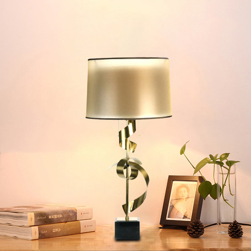 Metal Silk Ribbon Desk Light Contemporary 1-Light Gold Fabric Night Table Lamp with Pull Chain Clearhalo 'Lamps' 'Table Lamps' Lighting' 729939