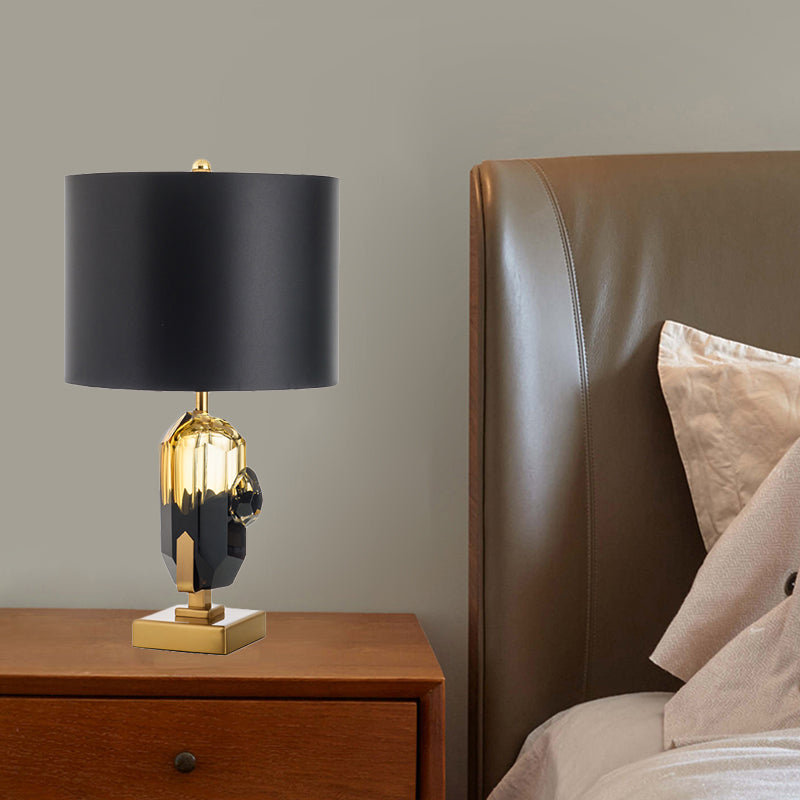 1-Bulb Bedroom Night Table Light Modernist Gold Desk Lamp with Drum Black Fabric Shade Clearhalo 'Lamps' 'Table Lamps' Lighting' 734321