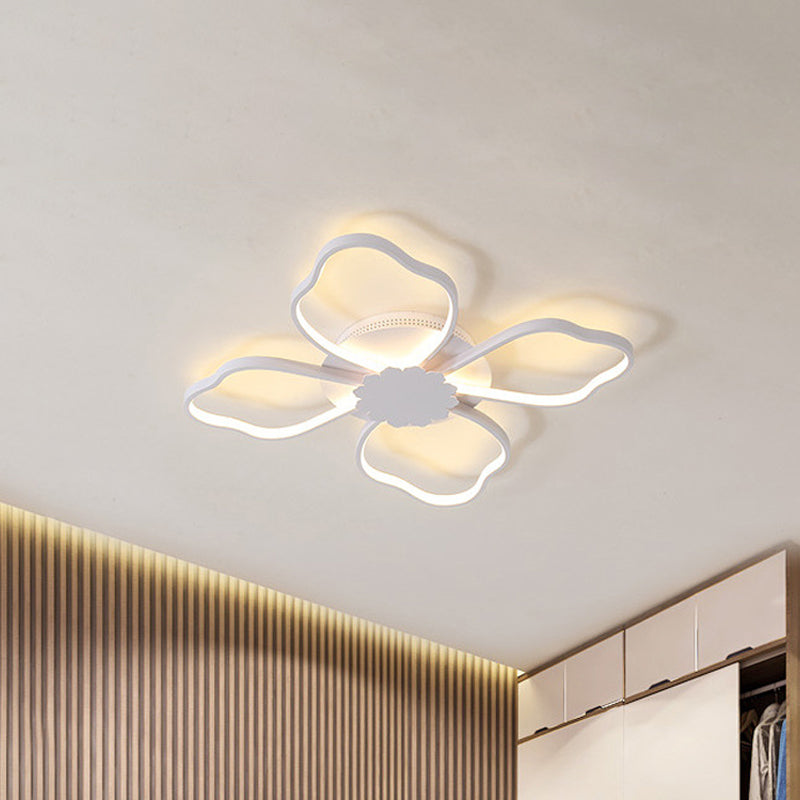 White Clover LED Close to Ceiling Light Minimalist Aluminum Flush Mount Lighting in Warm/White Light Clearhalo 'Ceiling Lights' 'Close To Ceiling Lights' 'Close to ceiling' 'Flush mount' Lighting' 785914