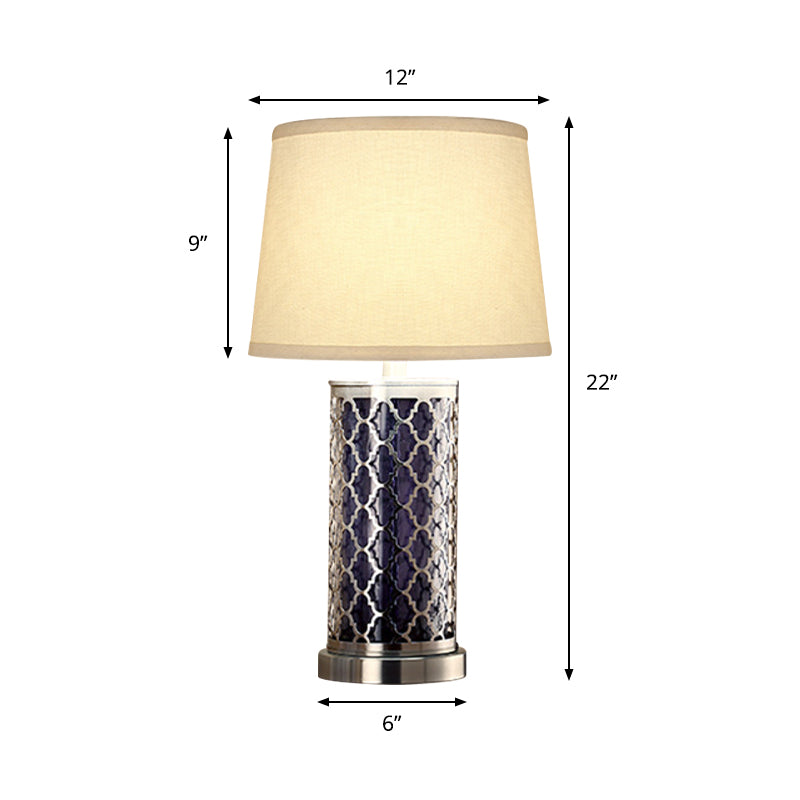 Metal Nickel Finish Table Lamp Cylindrical Quatrefoil Cage 1-Light Rural Nightstand Light with Fabric Lampshade Clearhalo 'Lamps' 'Table Lamps' Lighting' 786247