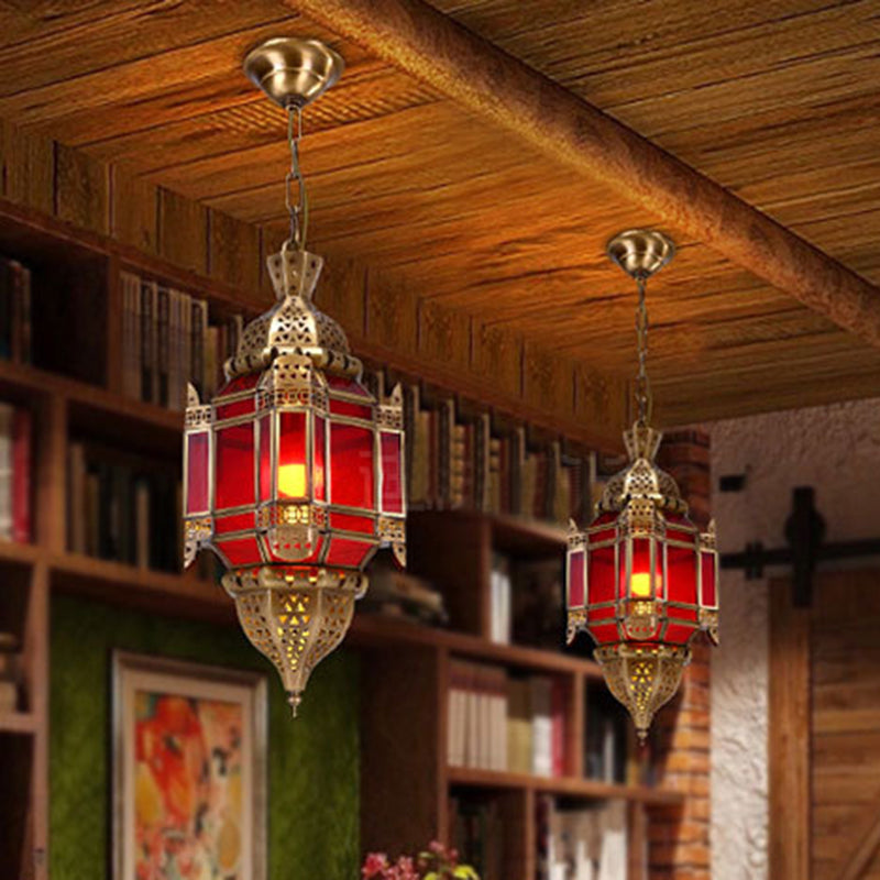 Lantern Restaurant Pendant Lighting Traditional Red Glass 3 Lights Brass Chandelier Light Fixture Clearhalo 'Ceiling Lights' 'Chandeliers' Lighting' options 809421