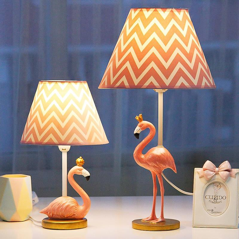 Flamingo Reading Light Cartoon Resin 1 Head Bedroom Nightstand Lamp in Pink, 7.5