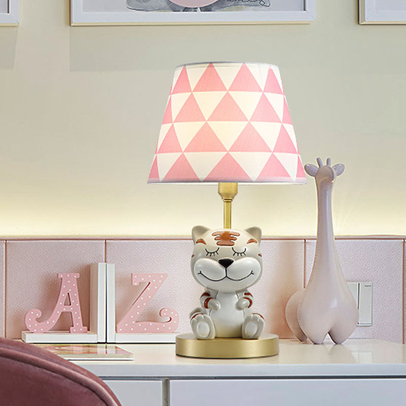 Conical Triangle-Print Fabric Table Light Kids Single Bulb Pink/Blue Night Stand Lamp with Resin Tiger Base Pink Clearhalo 'Lamps' 'Table Lamps' Lighting' 863746