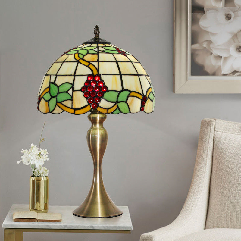 Gold Dome Shape Night Table Lamp Victorian 1 Light Stained Art Glass Grape Patterned Desk Lighting Clearhalo 'Lamps' 'Table Lamps' Lighting' 894636