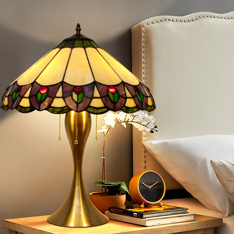 Conic Nightstand Light 3-Head Stained Glass Tiffany Peacock Tail Patterned Table Lighting in Gold with Pull Chain Gold Clearhalo 'Lamps' 'Table Lamps' Lighting' 894663