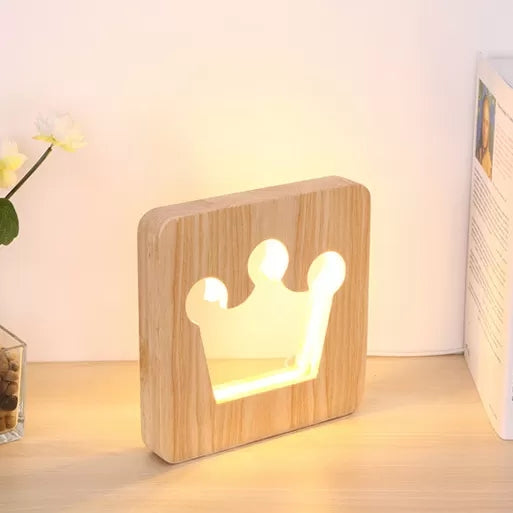 Modern Cute Crown Desk Light Wood Desk Lamp in Beige for Study Room Child Bedroom Clearhalo 'Lamps' 'Table Lamps' Lighting' 93060