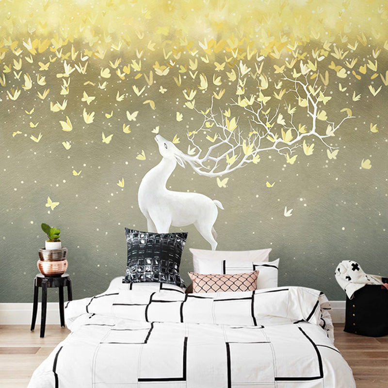 White and Gold Deer Wall Art Water-Resistant Mural Wallpaper for Living Room White-Gold Clearhalo 'Wall Decor' 'Wall Mural' 965027