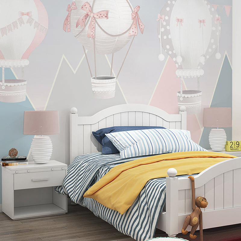 Whole Balloon Mural Wallpaper Scandinavian Fresh Triangle Wall Covering in Soft Color Clearhalo 'Wall Decor' 'Wall Mural' 965593