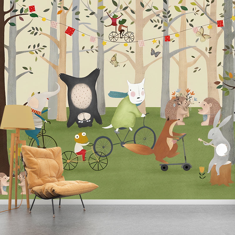 Fresh Animal and Forest Mural for Boy or Girl, Custom-Made Wall Covering in Beige and Green Beige-Green Clearhalo 'Wall Decor' 'Wall Mural' 977279